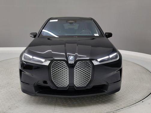 2025 BMW iX xDrive50