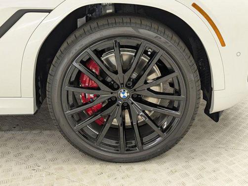 2026 BMW X6 M60i