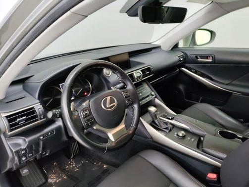 2018 Lexus IS 300 Base