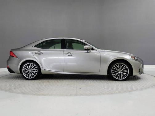 2018 Lexus IS 300 Base