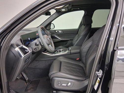 Black Sapphire Metallic 2026 BMW X5 sDrive40i