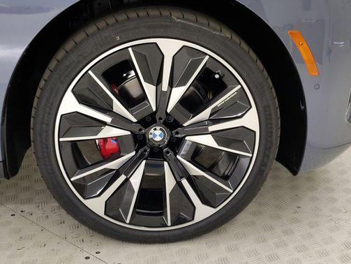 2026 BMW iX xDrive60