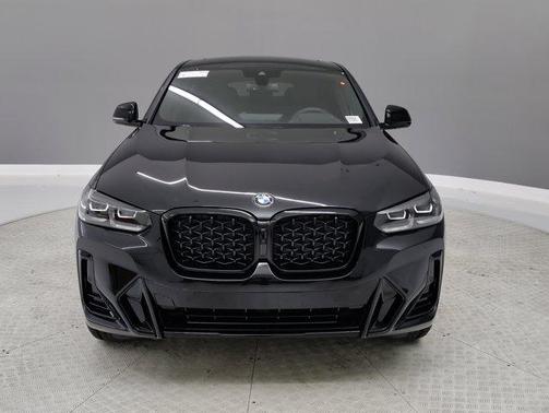 2025 BMW X4 xDrive30i