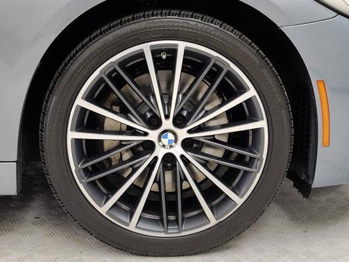 2022 BMW 530 i