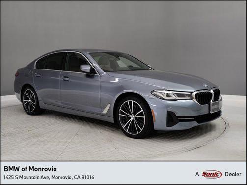 2022 BMW 530 i