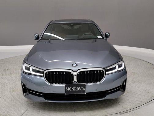 2022 BMW 530 i