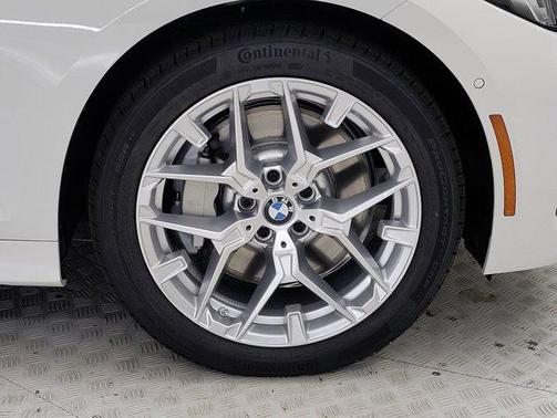 2025 BMW 330 i