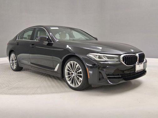 Black Sapphire Metallic 2023 BMW 530 i