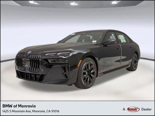 2026 BMW 740 740i