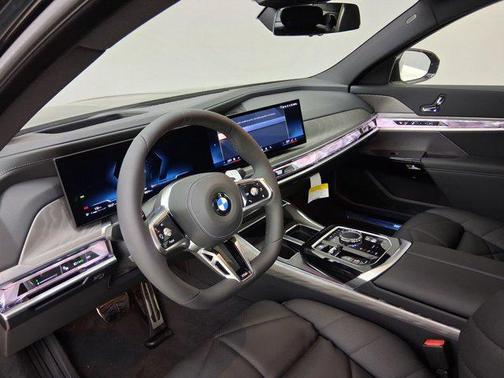2026 BMW 740 740i