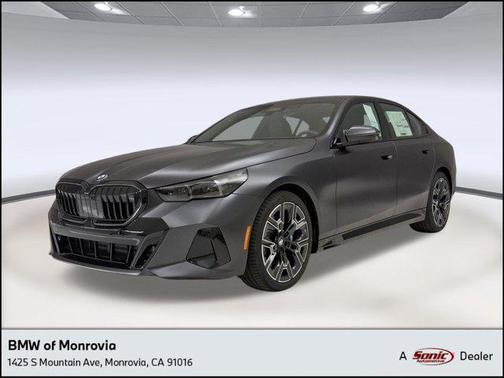 Frozen Deep Grey 2026 BMW 530 530i