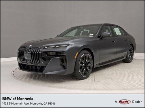 2026 BMW 740 740i