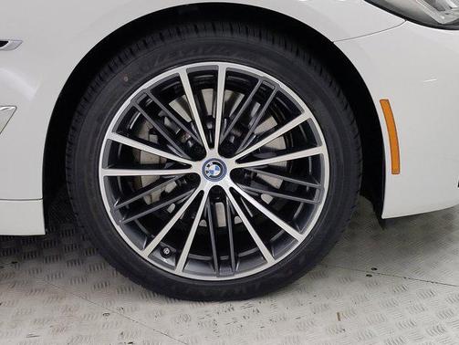 2023 BMW 530e Base
