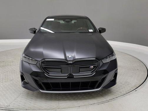 2025 BMW i5 M60
