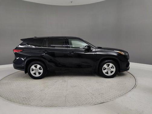2020 Toyota Highlander LE