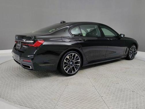 2020 BMW 750 i xDrive