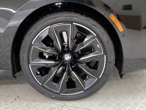 2025 BMW i7 eDrive50