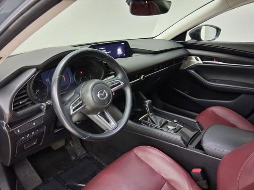 Polymetal Gray Metallic 2022 Mazda Mazda3 FWD