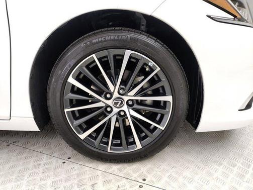 2022 Lexus ES 350 Base