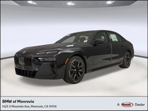 2026 BMW 740 740i