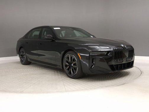 2026 BMW 740 740i