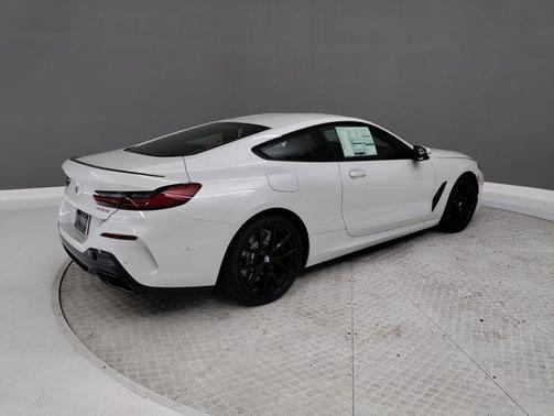 2025 BMW 840 i