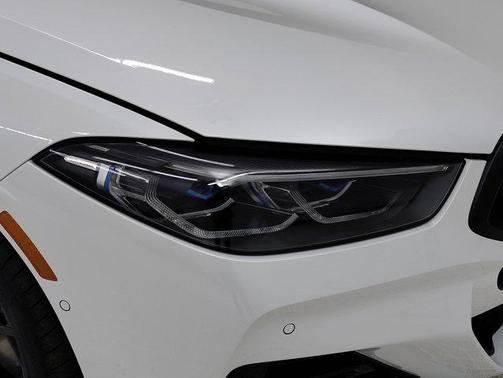 2025 BMW 840 i