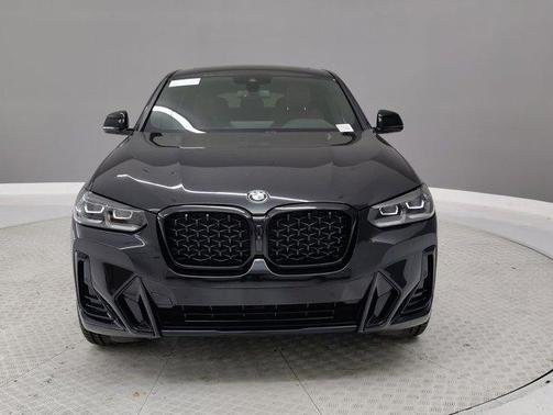 2023 BMW X4 xDrive30i