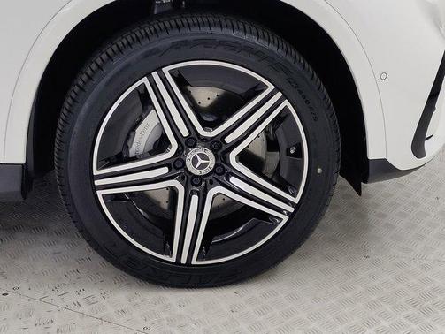 2025 Mercedes-Benz GLC 300 4MATIC Coupe