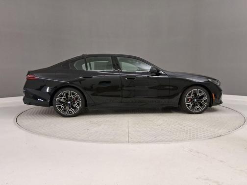 Black Sapphire Metallic 2027 BMW 530 i