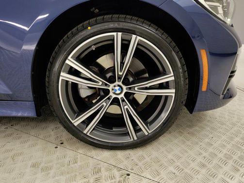 2022 BMW 330 xDrive
