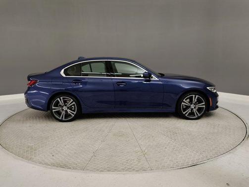 2022 BMW 330 xDrive