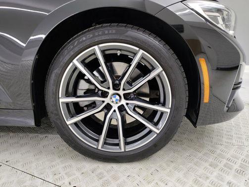 2022 BMW 330 330i
