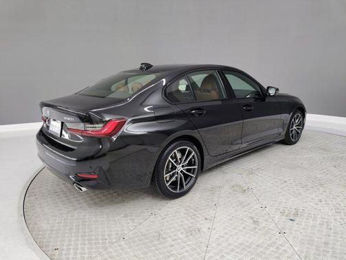 2022 BMW 330 330i