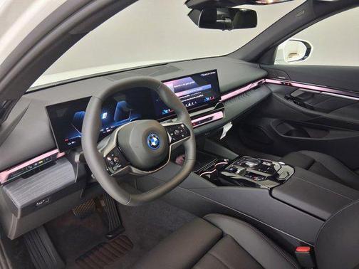 2026 BMW i5 eDrive40