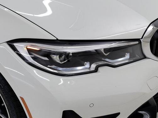 2022 BMW 330 330i