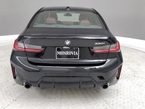 2024 BMW 330 i