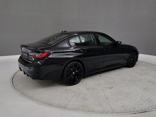 2025 BMW 330 i