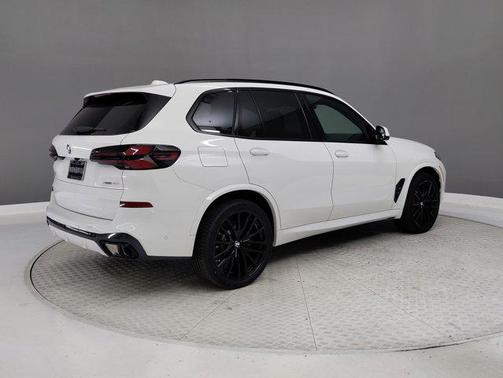 2026 BMW X5 sDrive40i