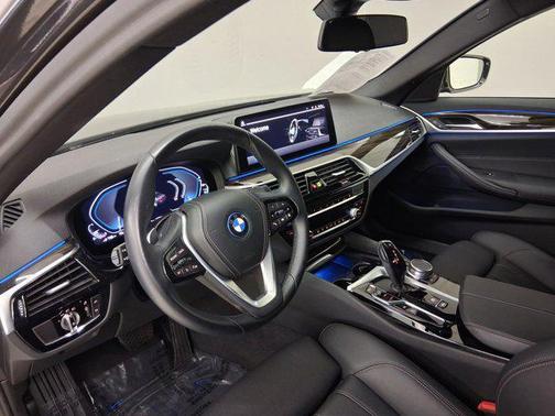 Dark Graphite Metallic 2023 BMW 530e Base