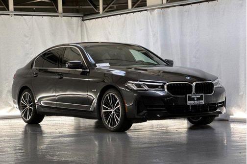 Dark Graphite Metallic 2023 BMW 530e Base