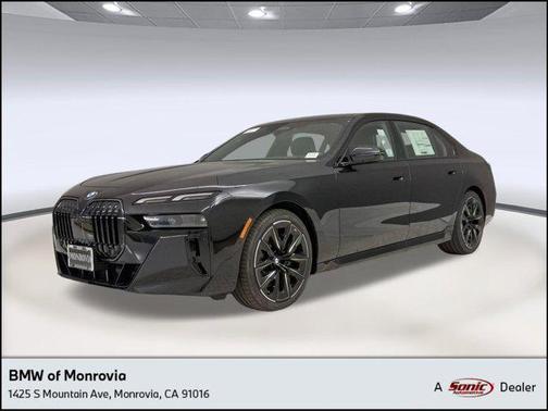 2026 BMW 740 740i