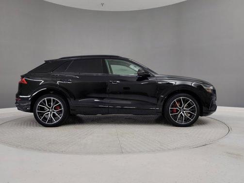 2023 Audi Q8 55 Premium Plus