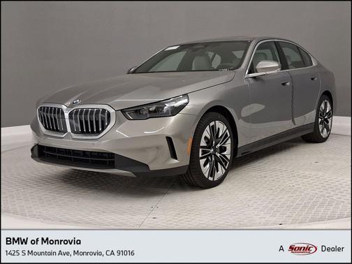 Oxide Grey Metallic 2027 BMW 530 i
