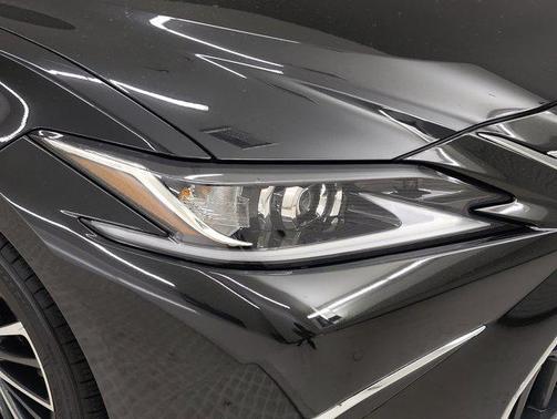 2023 Lexus ES 350 Base