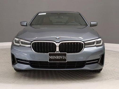 2022 BMW 530 i