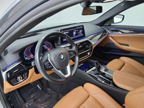 2022 BMW 530 i