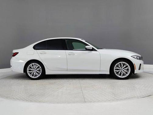 2023 BMW 330 330i