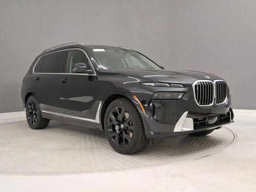 Black Sapphire Metallic 2026 BMW X7 xDrive40i