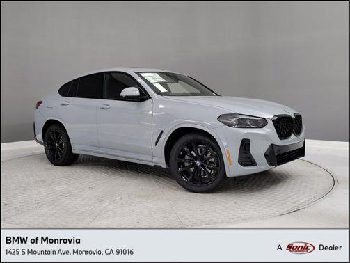 2025 BMW X4 xDrive30i